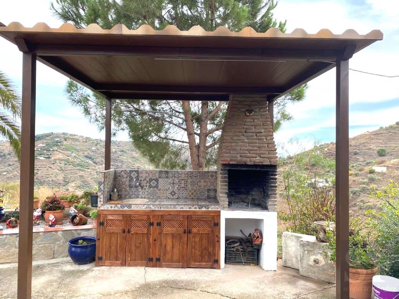 3 slaapkamer Villa voor vakantieverhuur in Competa met zwembad garage - € 1.200 (Ref: 6156249)