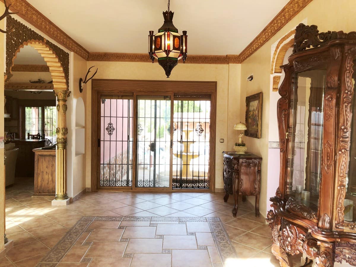 4 soveværelse Villa til salg i Sedella med swimmingpool - € 480.000 (Ref: 6209217)