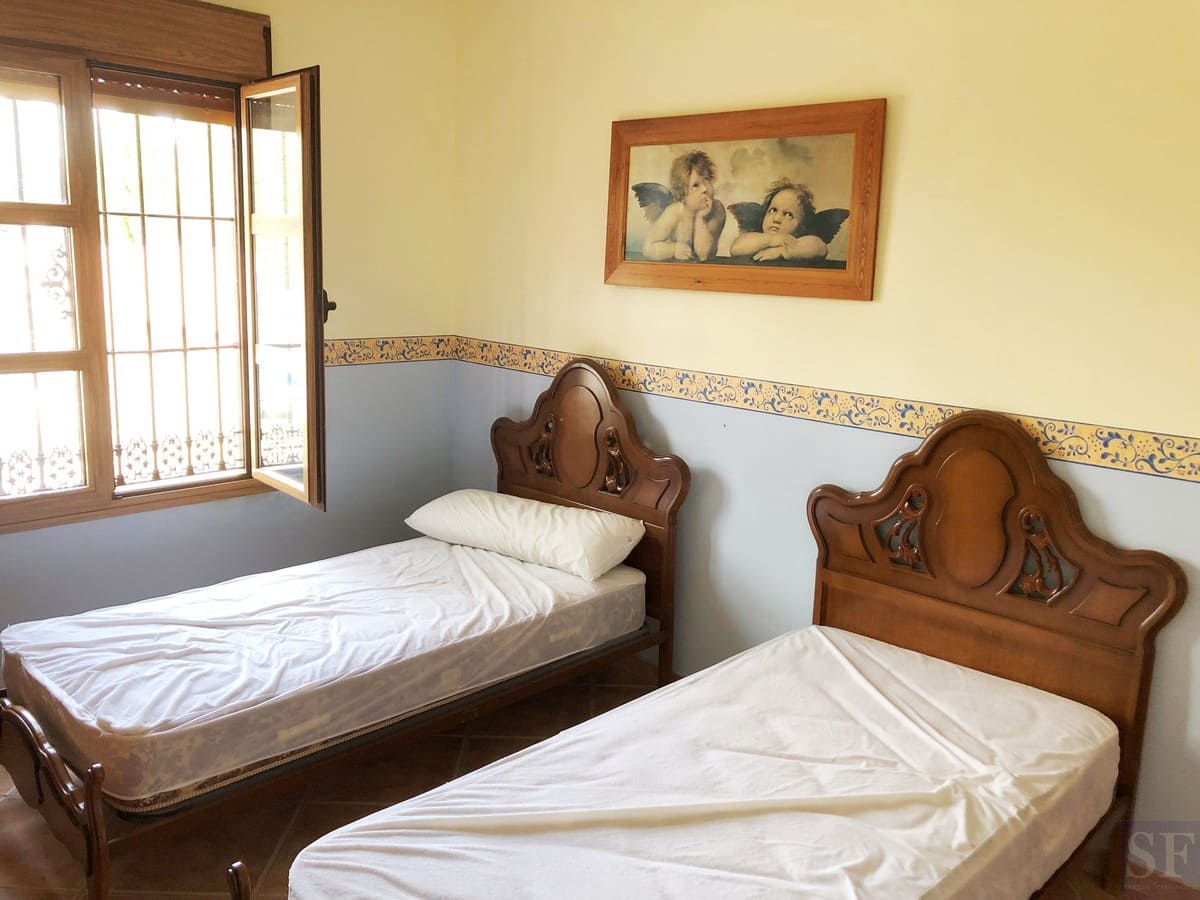 4 soveværelse Villa til salg i Sedella med swimmingpool - € 480.000 (Ref: 6209217)