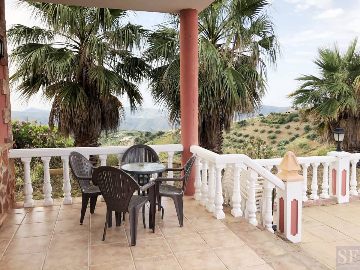 4 soveværelse Villa til salg i Sedella med swimmingpool - € 480.000 (Ref: 6209217)