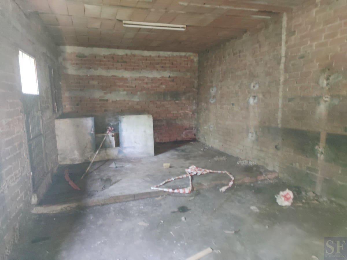 Villa til salg i Archez med garage - € 110.000 (Ref: 6369562)