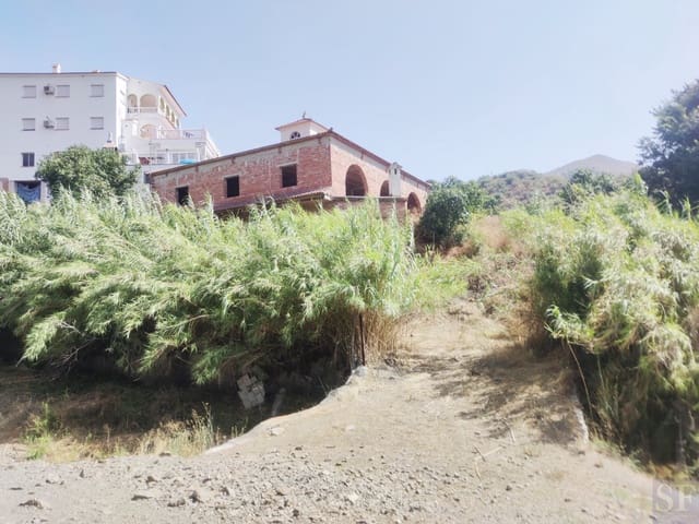 Villa til salg i Archez med garage - € 110.000 (Ref: 6369562)