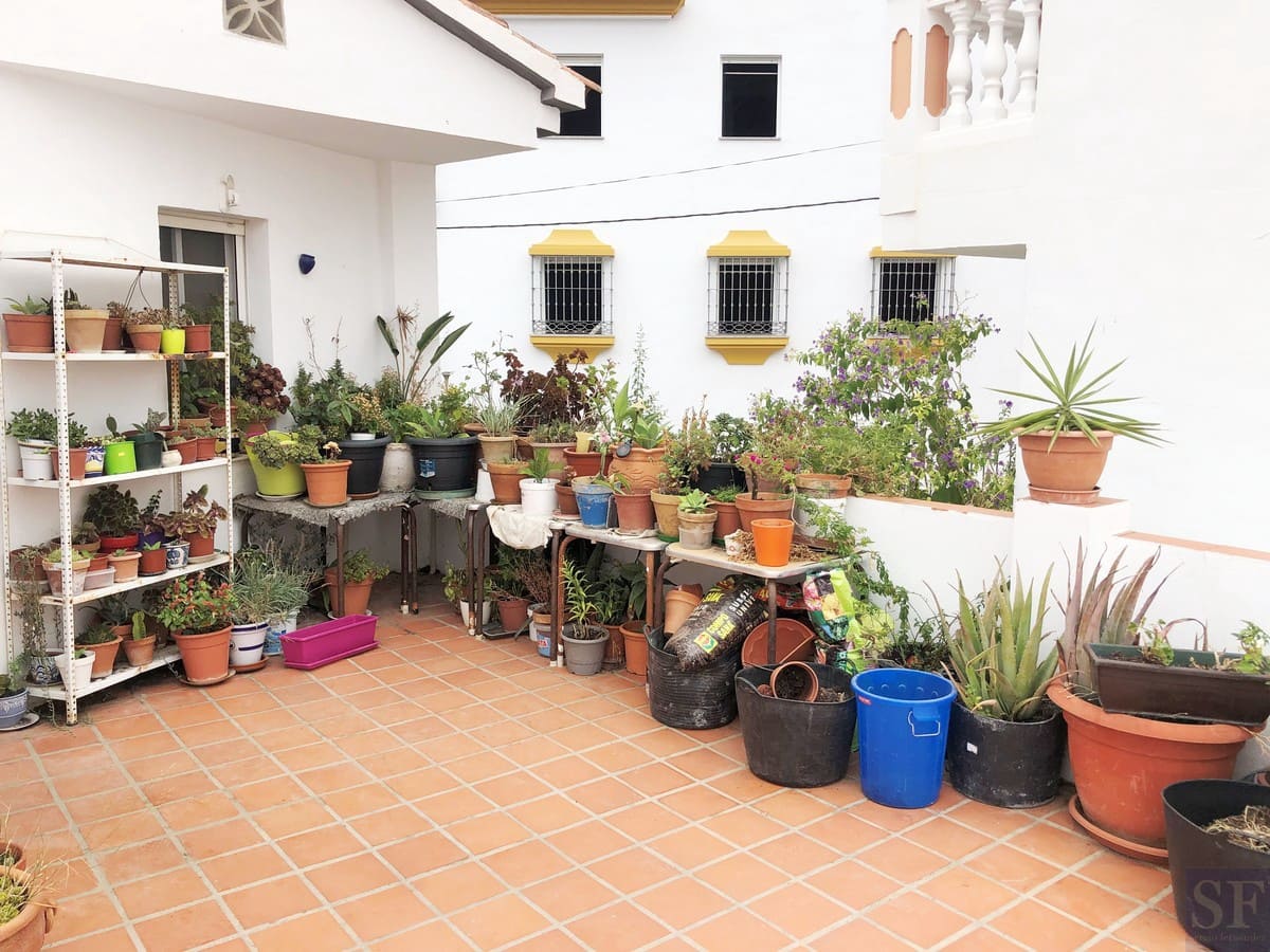 4 soveværelse Byhus til salg i Competa med garage - € 387.000 (Ref: 6423574)