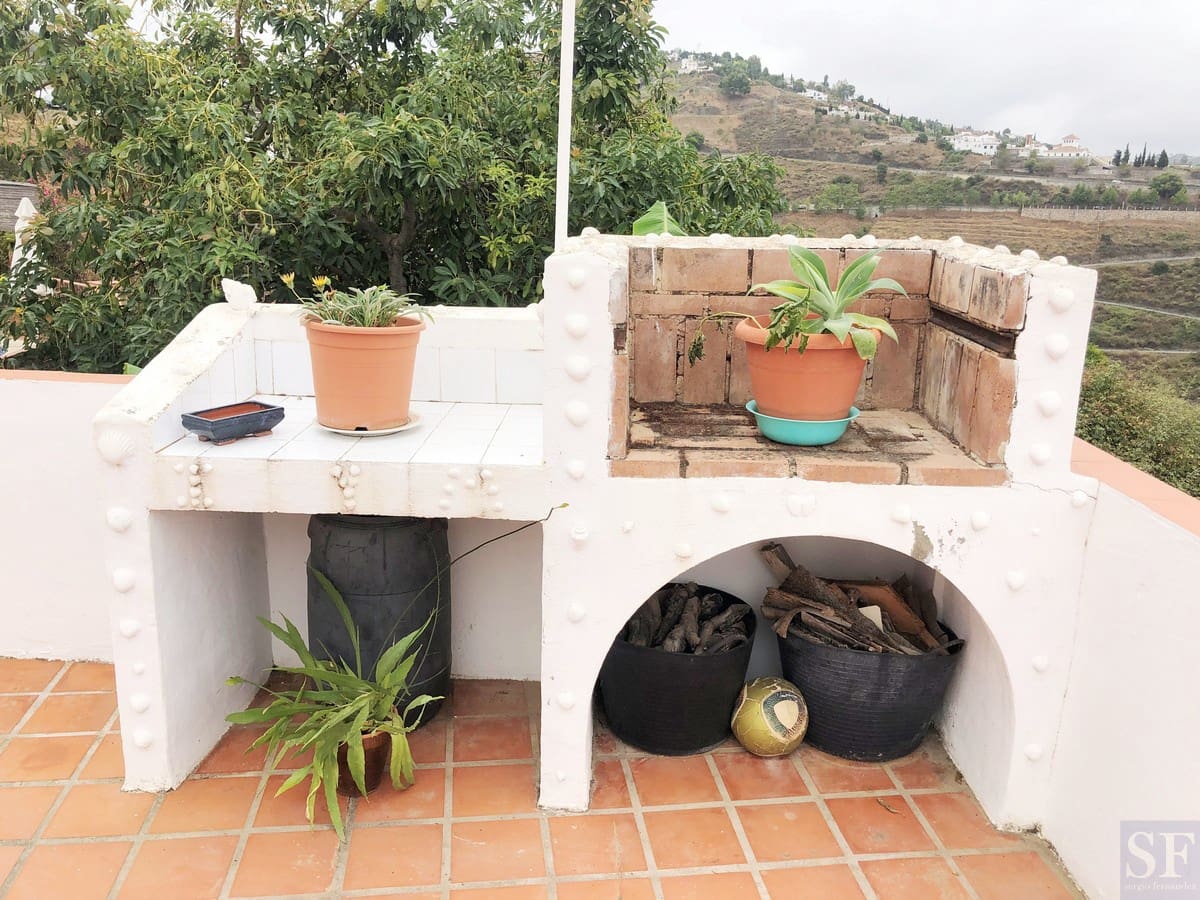 4 soveværelse Byhus til salg i Competa med garage - € 387.000 (Ref: 6423574)