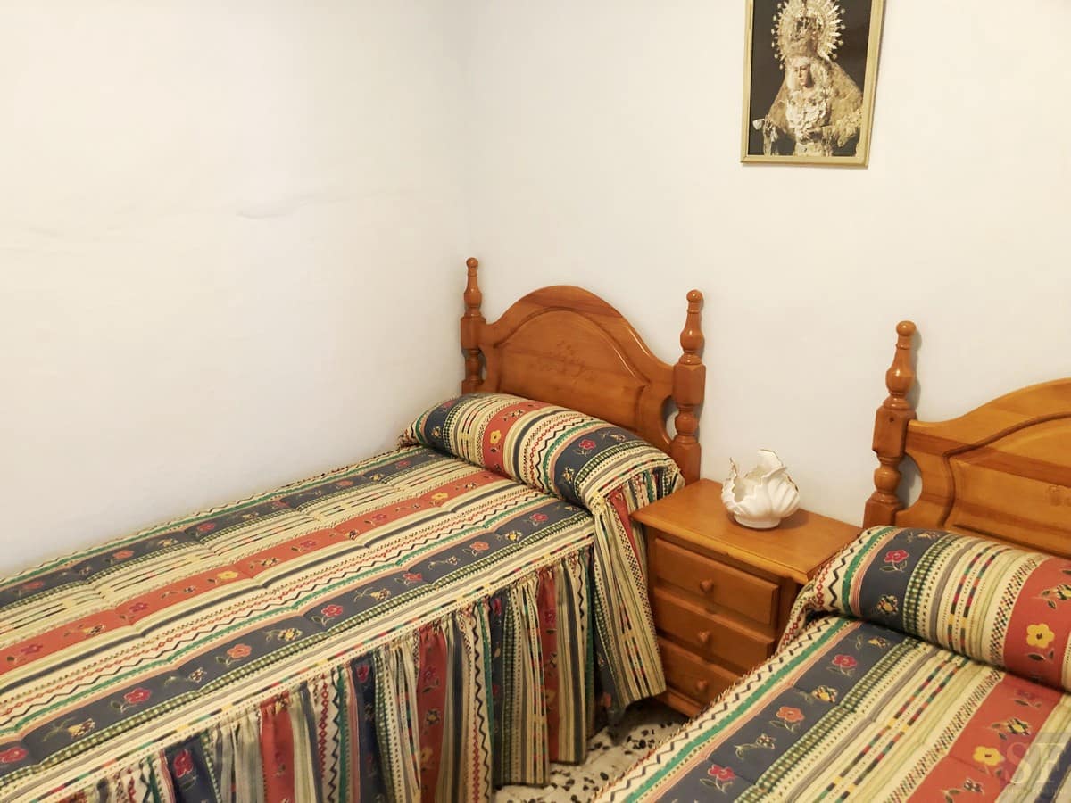 3 bedroom Townhouse for sale in Competa with garage - € 119,900 (Ref: 6492247)