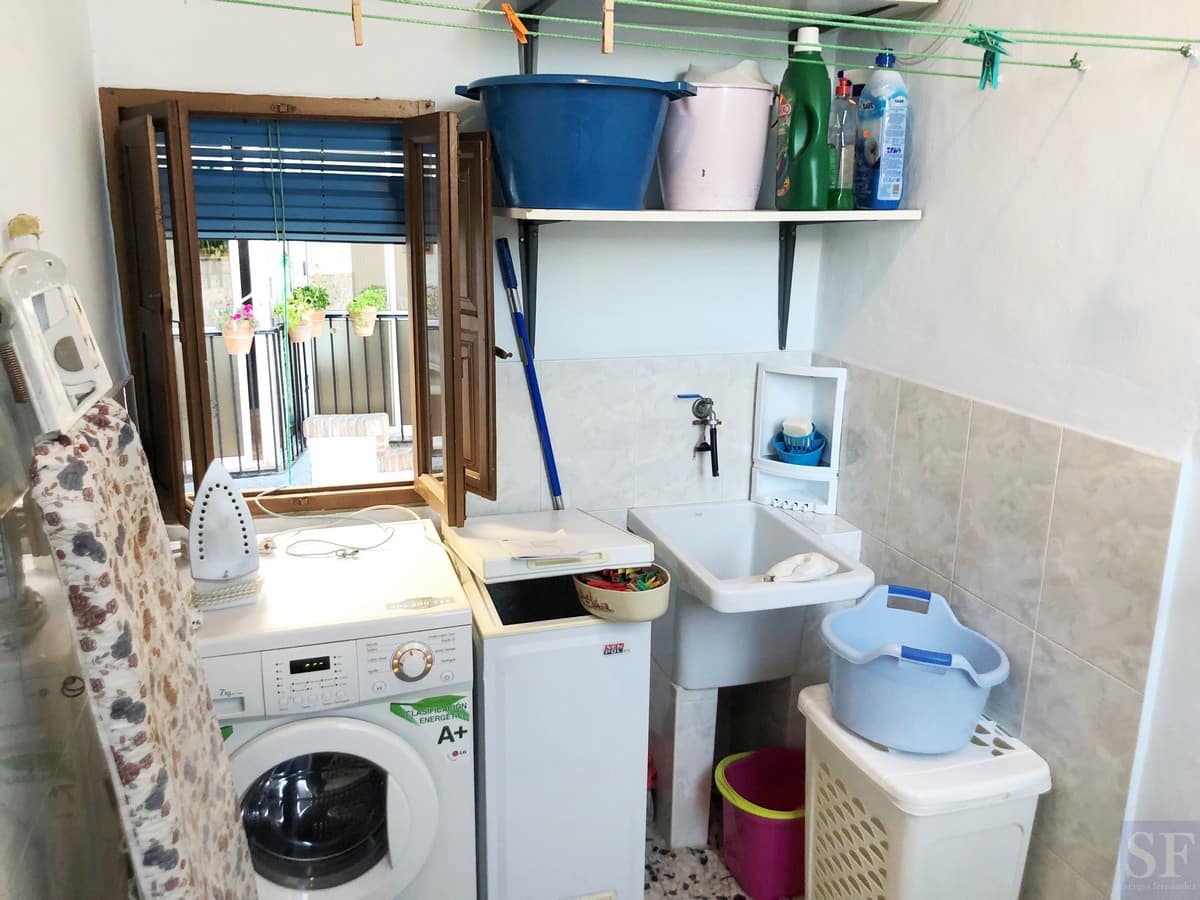 3 bedroom Townhouse for sale in Competa with garage - € 119,900 (Ref: 6492247)