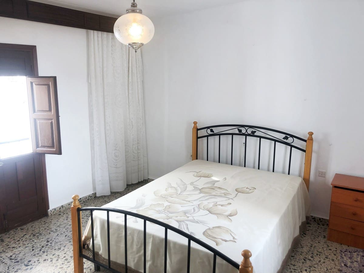 3 quarto Casa em Banda para venda em Canillas de Albaida - 110 000 € (Ref: 6499544)
