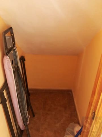 3 soveværelse Byhus til salg i Canillas de Albaida - € 108.000 (Ref: 6499545)