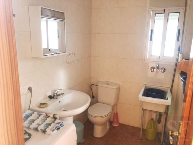 3 soveværelse Byhus til salg i Canillas de Albaida - € 108.000 (Ref: 6499545)