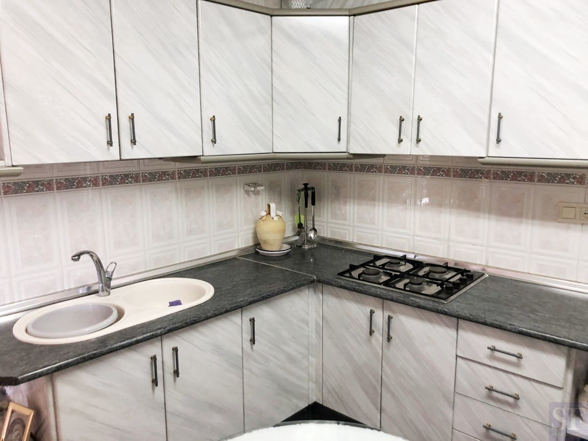 7 soveværelse Byhus til salg i Competa - € 320.000 (Ref: 6618101)