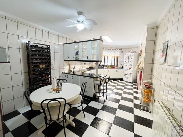 Villa te koop in Cómpeta - € 649.000 (Ref: 6899258)