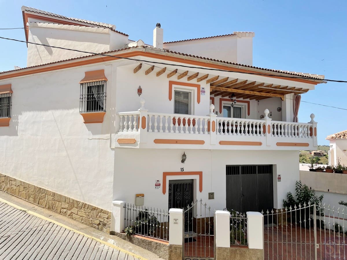 Villa te koop in Competa - € 649.000 (Ref: 6899258)