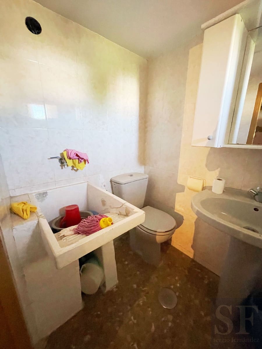 3 bedroom Townhouse for sale in Sedella with garage - € 41,000 (Ref: 6998843)