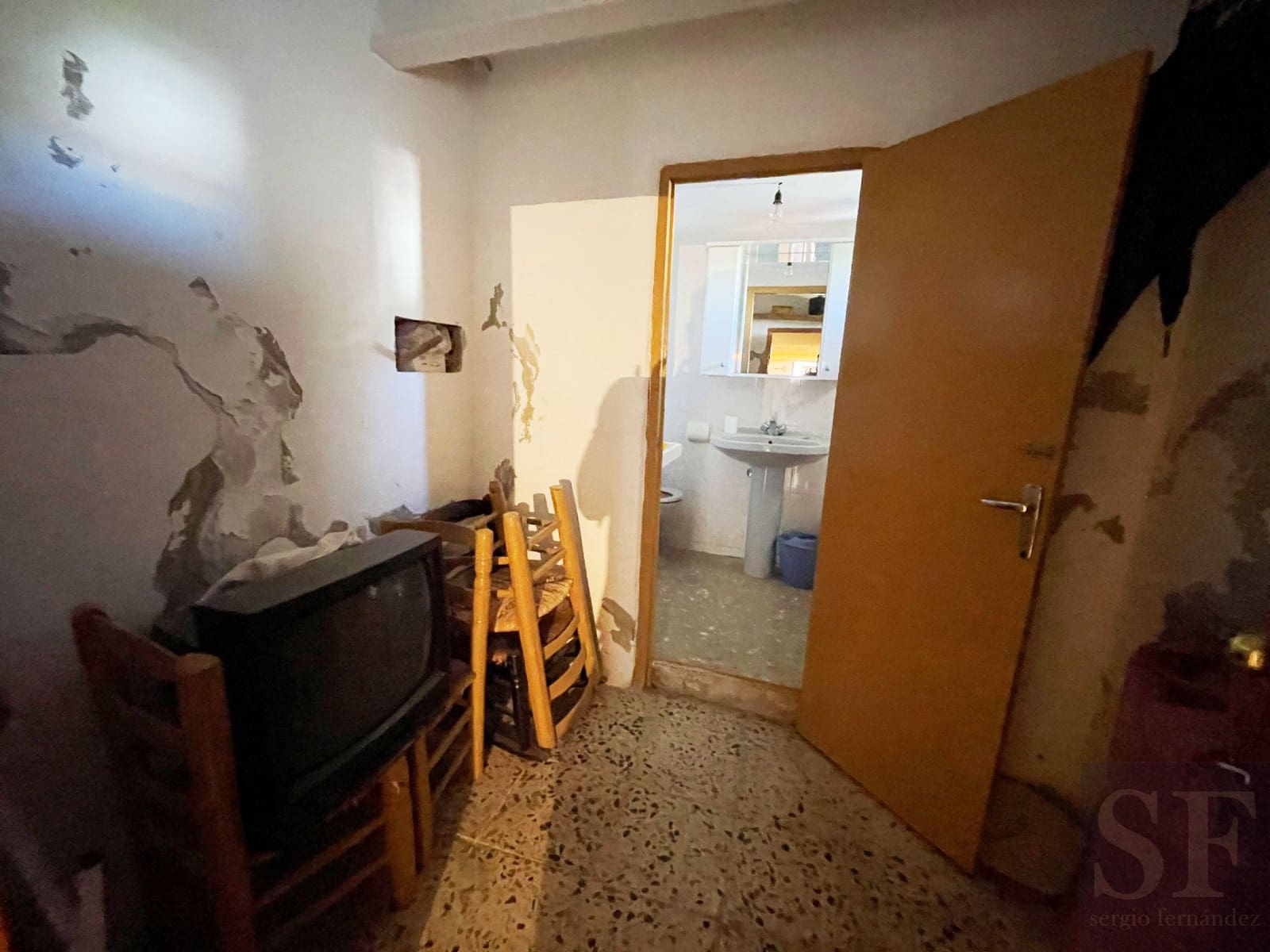 3 bedroom Townhouse for sale in Sedella with garage - € 41,000 (Ref: 6998843)