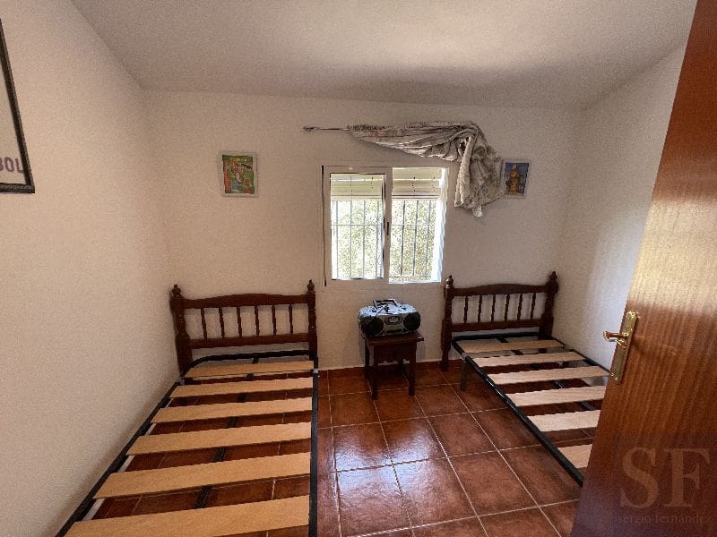 4 sypialnia Willa na sprzedaż w Sayalonga - 185 000 € (Ref: 7035778)