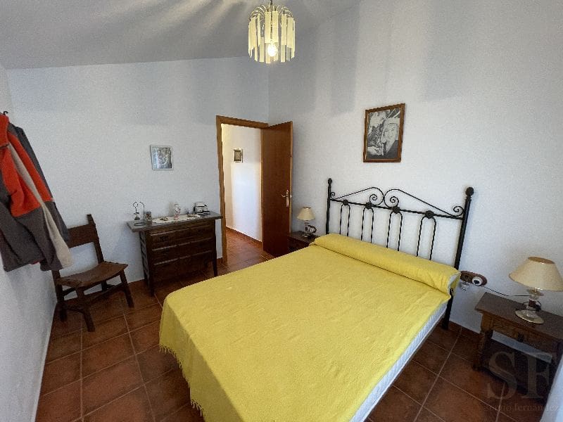 4 sypialnia Willa na sprzedaż w Sayalonga - 185 000 € (Ref: 7035778)