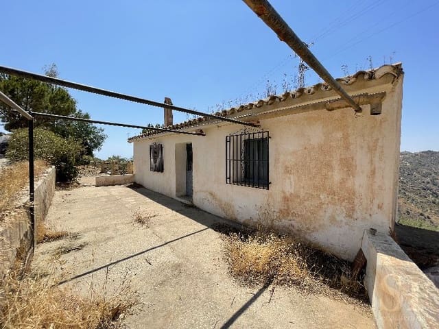 4 sovrum Villa till salu i Sayalonga - 185 000 € (Ref: 7035778)