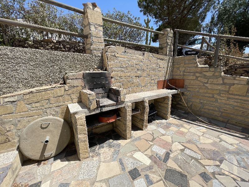 4 sypialnia Willa na sprzedaż w Sayalonga - 185 000 € (Ref: 7035778)