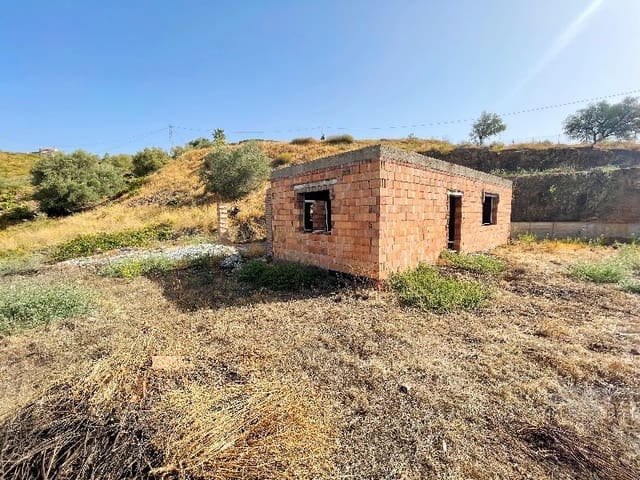 2 slaapkamer Villa te koop in Canillas de Albaida met zwembad - € 237.000 (Ref: 7171264)