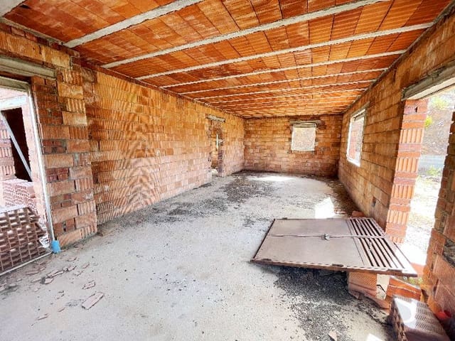 2 slaapkamer Villa te koop in Canillas de Albaida met zwembad - € 237.000 (Ref: 7171264)