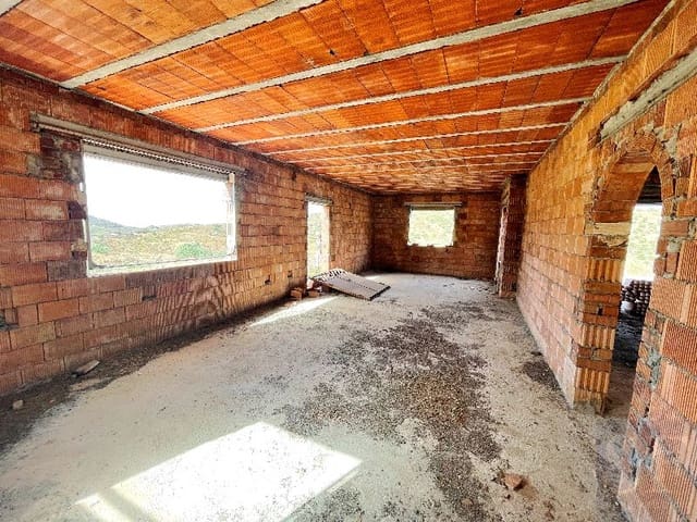 2 slaapkamer Villa te koop in Canillas de Albaida met zwembad - € 237.000 (Ref: 7171264)