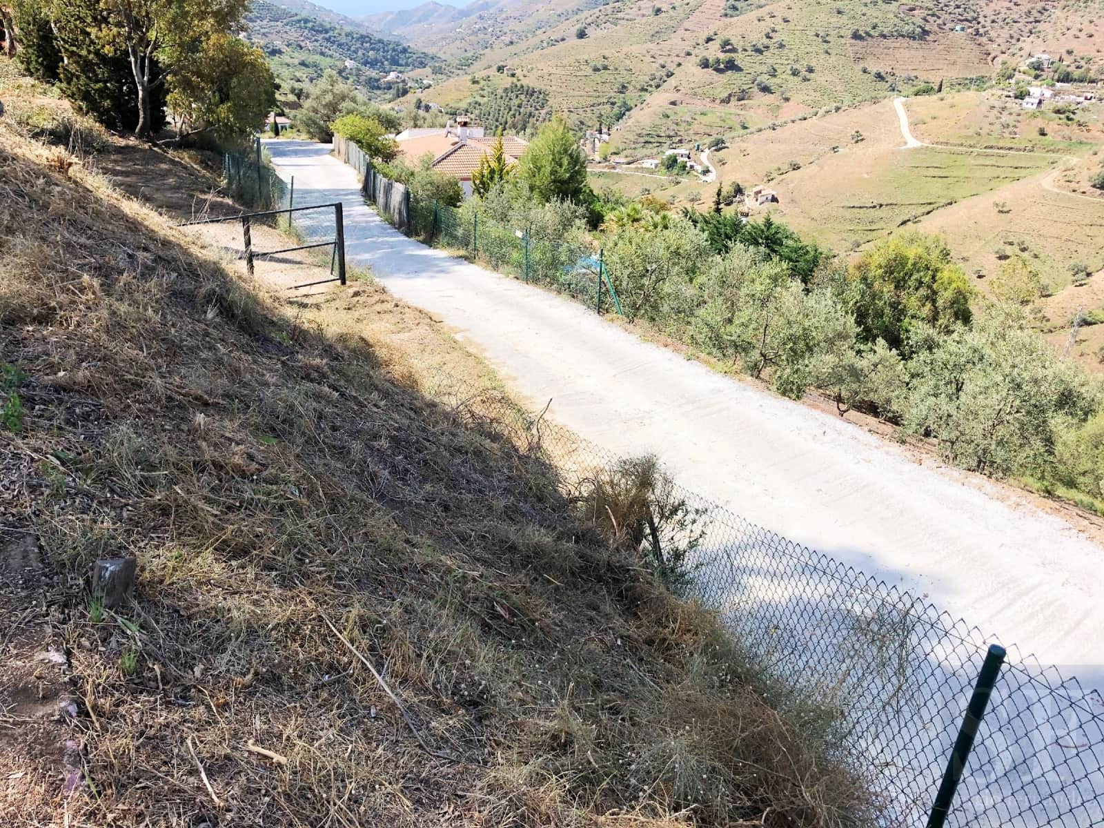 Ubebygd land til salgs i Competa - € 109 000 (Ref: 7210406)