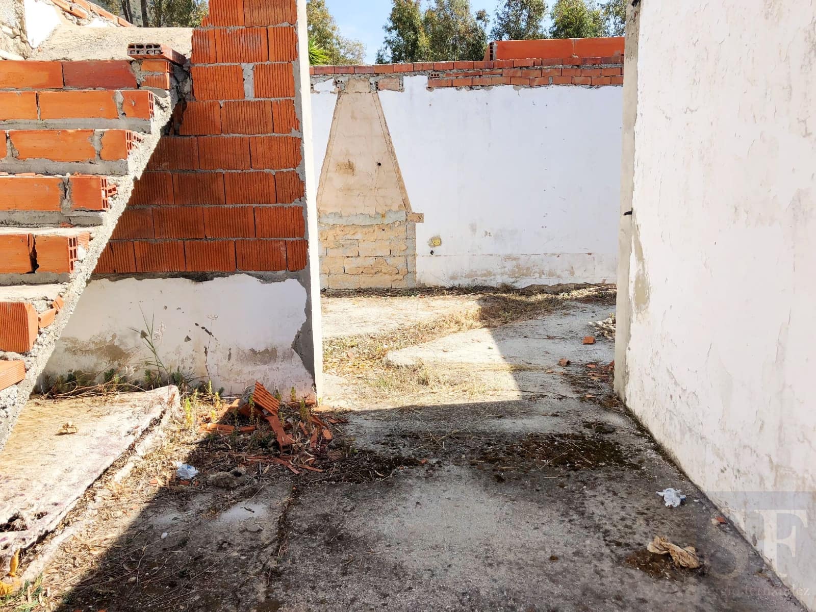 Ubebygd land til salgs i Competa - € 109 000 (Ref: 7210406)