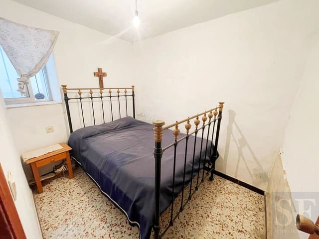 12 soverom Hus til salgs i Canillas de Albaida - € 249 000 (Ref: 7220942)