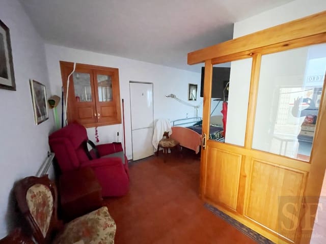 4 slaapkamer Huis te koop in Archez - € 99.000 (Ref: 7475964)