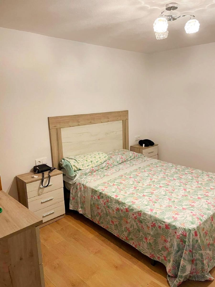 4 soverom Hus til salgs i Sayalonga - € 145 000 (Ref: 7603275)