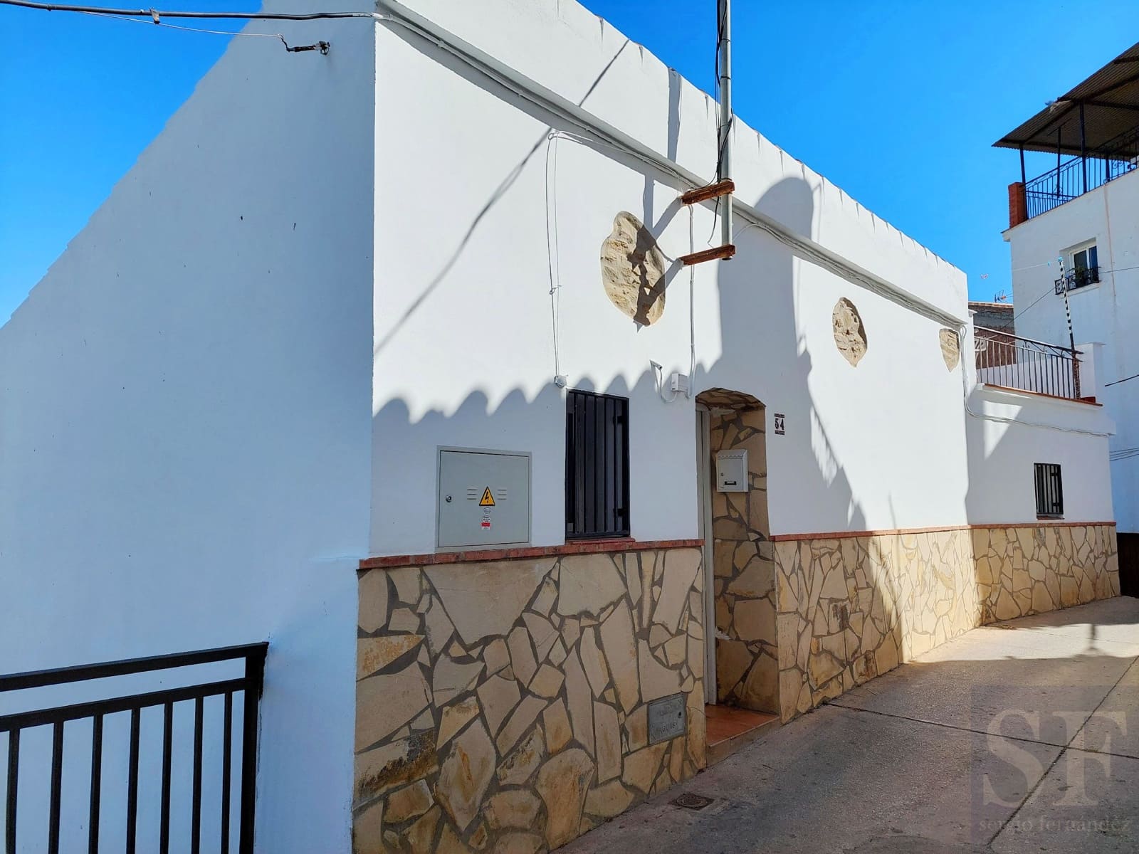 4 soverom Hus til salgs i Sayalonga - € 145 000 (Ref: 7603275)