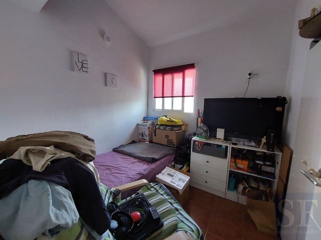 4 sypialnia Dom na sprzedaż w Sayalonga - 145 000 € (Ref: 7603275)