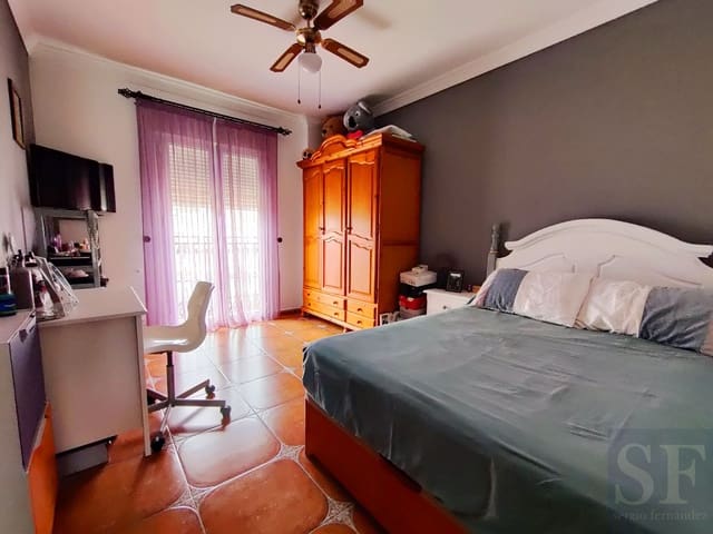 4 sovrum Villa till salu i Canillas de Albaida med pool - 435 000 € (Ref: 7624541)