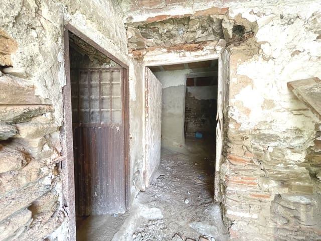 Casa in vendita in Sayalonga - 67.000 € (Rif: 7670599)