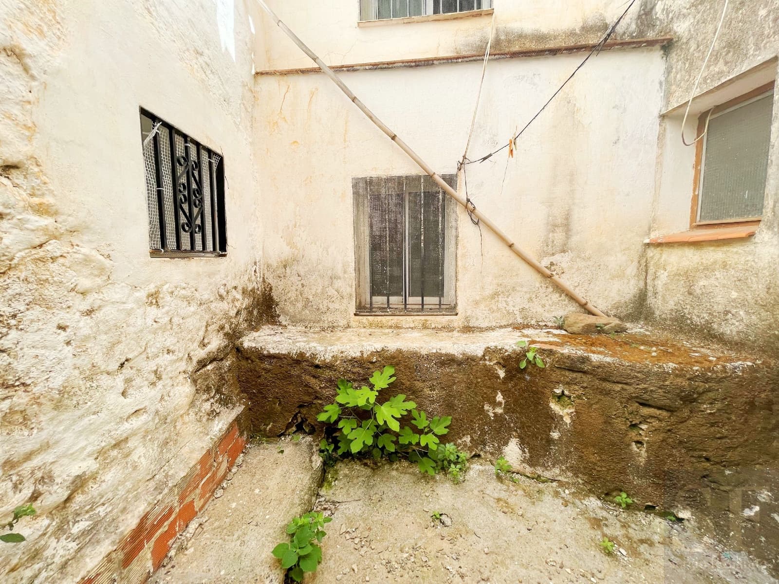 3 bedroom Townhouse for sale in Sedella - € 41,000 (Ref: 7699322)