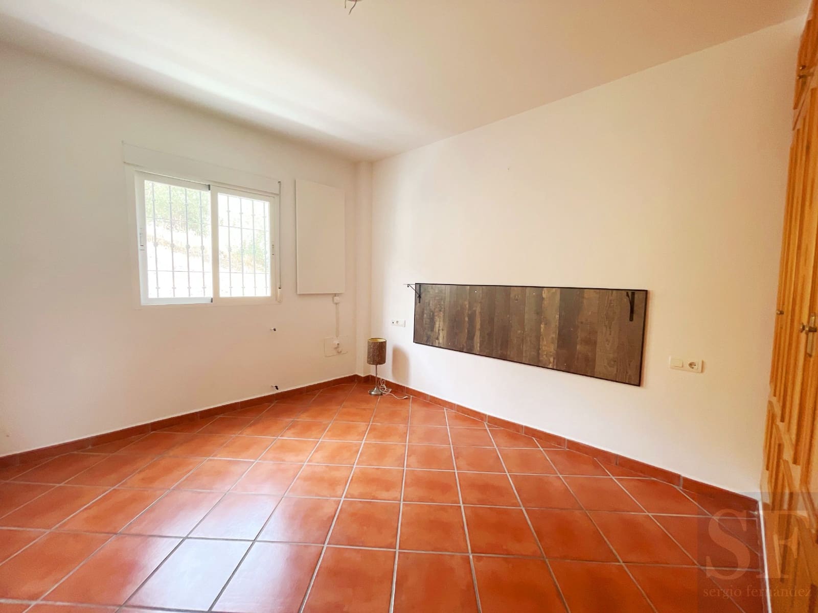 5 quarto Moradia para venda em Competa com piscina - 399 950 € (Ref: 7703265)