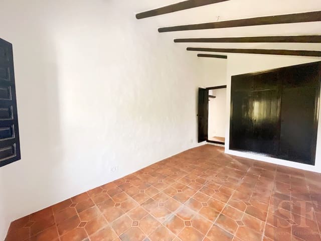 5 bedroom Villa for sale in Cómpeta with pool - € 399,950 (Ref: 7703265)