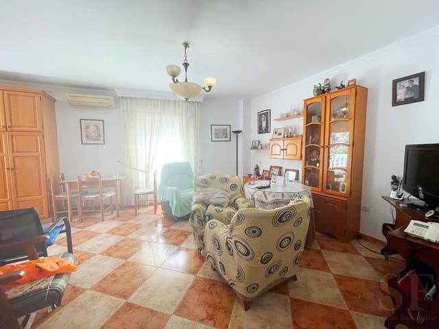 3 sypialnia Dom na sprzedaż w Sayalonga z garażem - 230 000 € (Ref: 7703268)