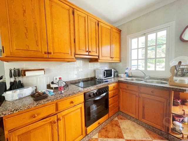 3 sypialnia Dom na sprzedaż w Sayalonga z garażem - 230 000 € (Ref: 7703268)