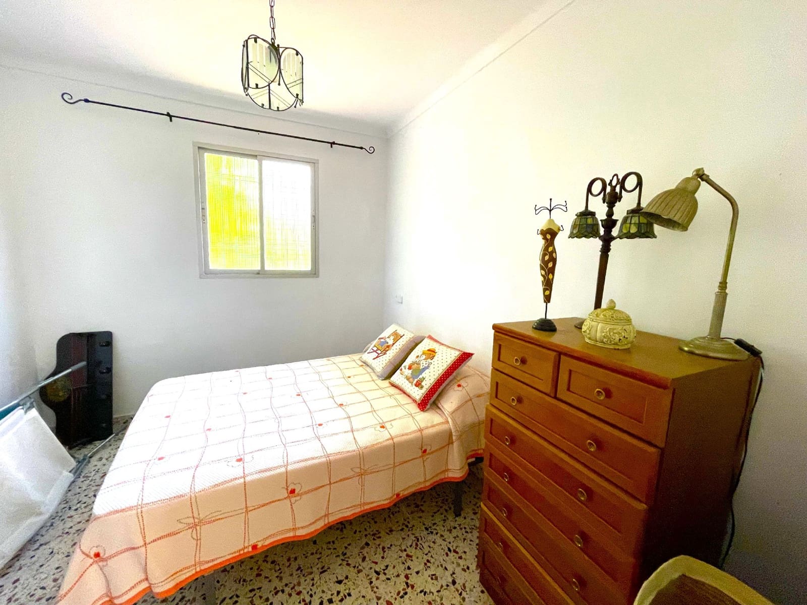 4 soveværelse Villa til salg i Algarrobo med swimmingpool - € 420.000 (Ref: 7818895)