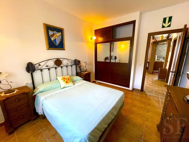 3 soveværelse Villa til salg i Archez med swimmingpool - € 415.000 (Ref: 7818896)