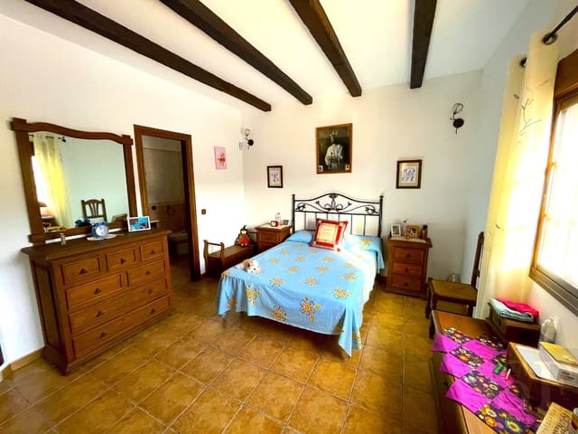 3 soveværelse Villa til salg i Archez med swimmingpool - € 415.000 (Ref: 7818896)