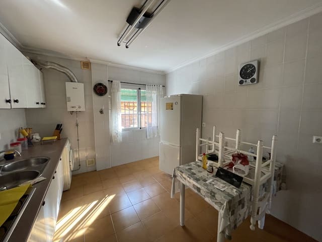 3 soveværelse Byhus til salg i Málaga by med garage - € 379.000 (Ref: 7827340)