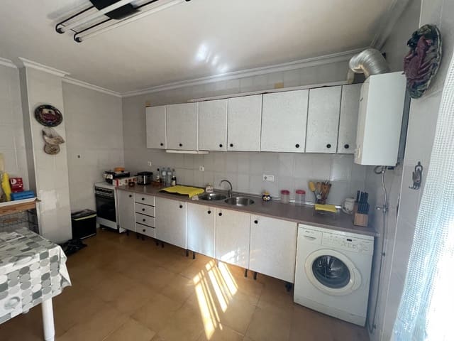 3 soveværelse Byhus til salg i Málaga by med garage - € 379.000 (Ref: 7827340)