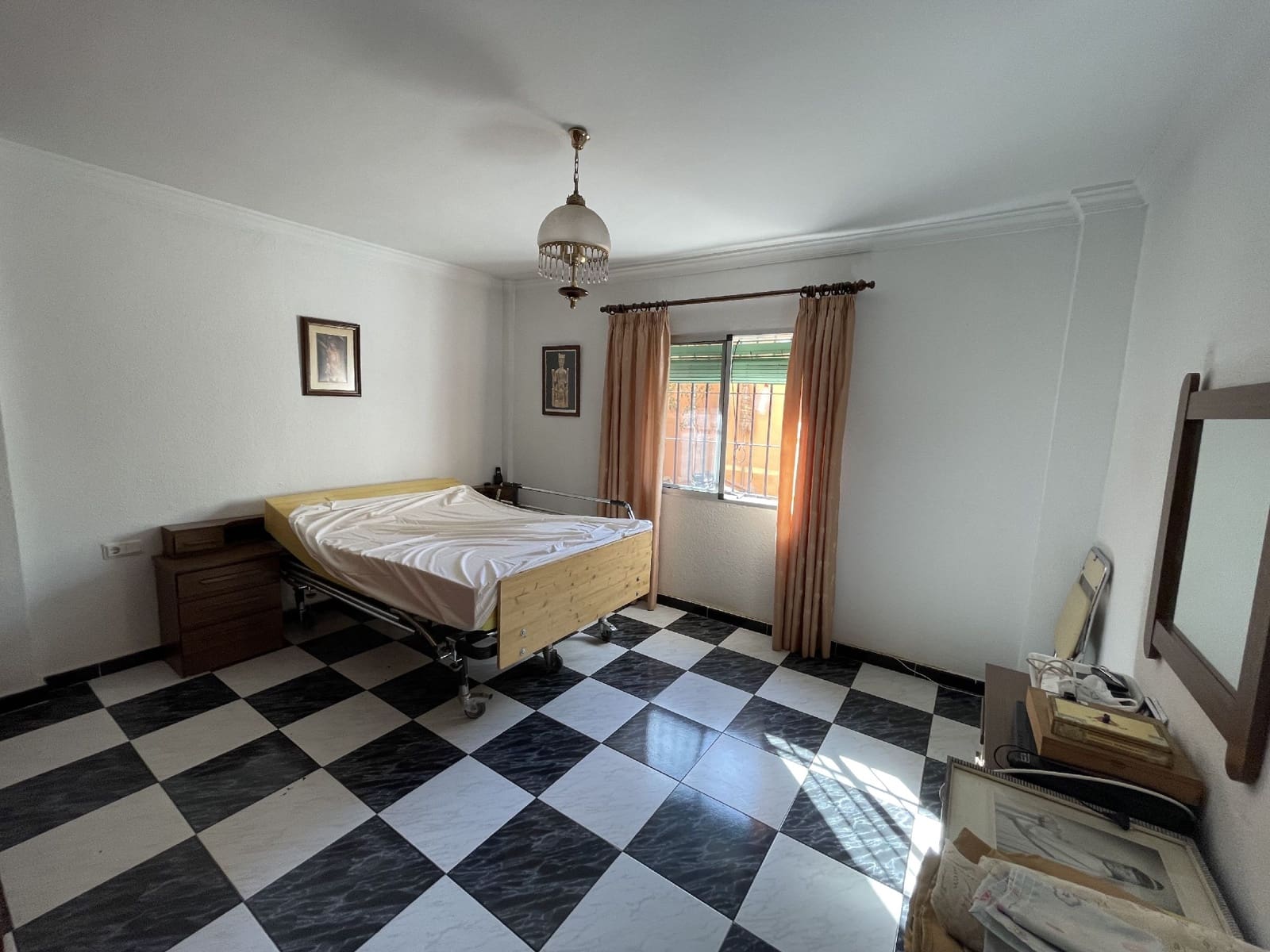 3 slaapkamer Huis te koop in Malaga stad met garage - € 379.000 (Ref: 7827340)