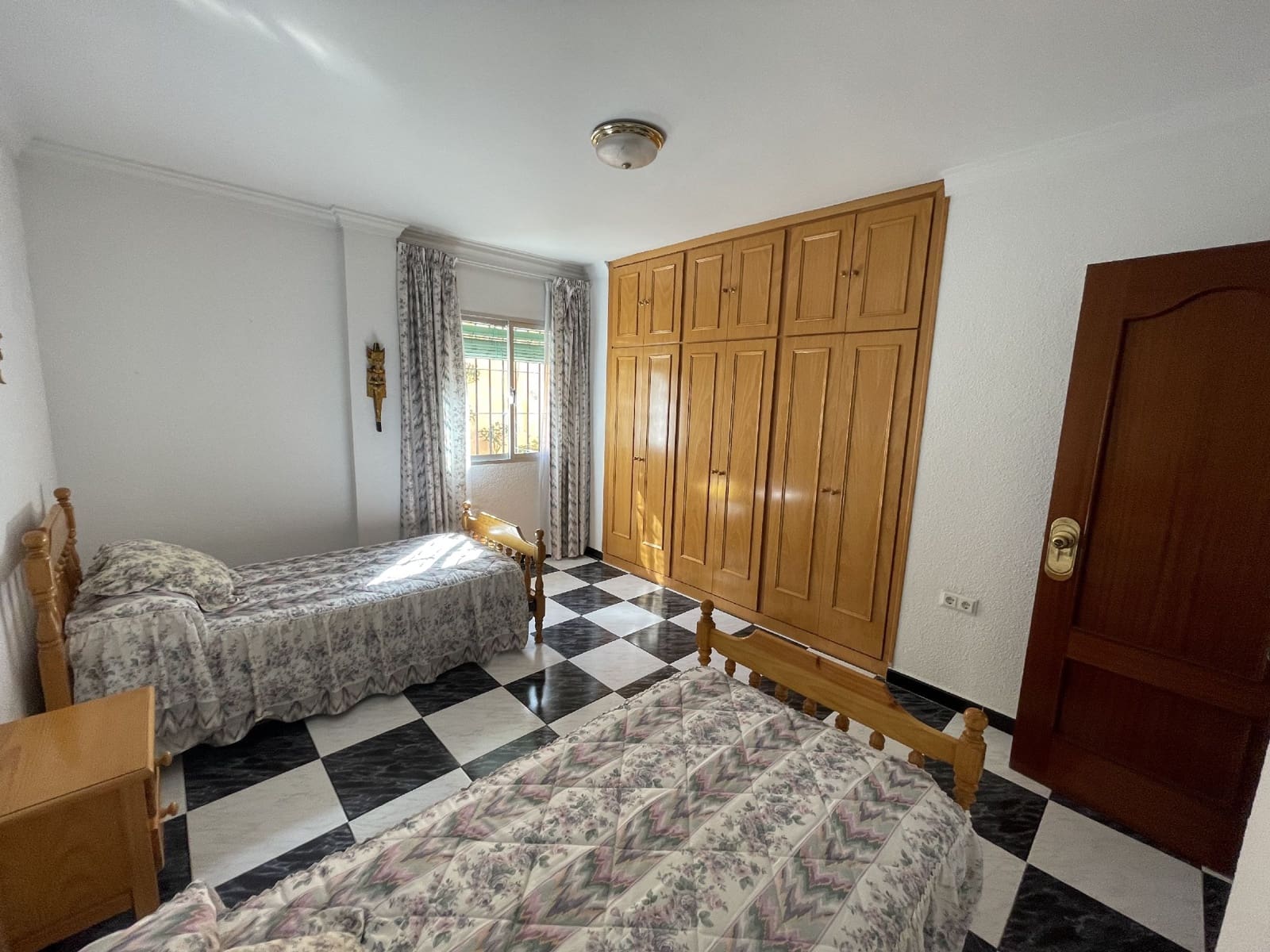 3 slaapkamer Huis te koop in Malaga stad met garage - € 379.000 (Ref: 7827340)