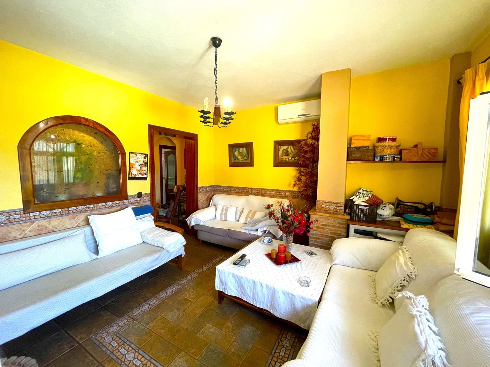 4 soveværelse Byhus til salg i Malaga by med garage - € 399.000 (Ref: 7841456)