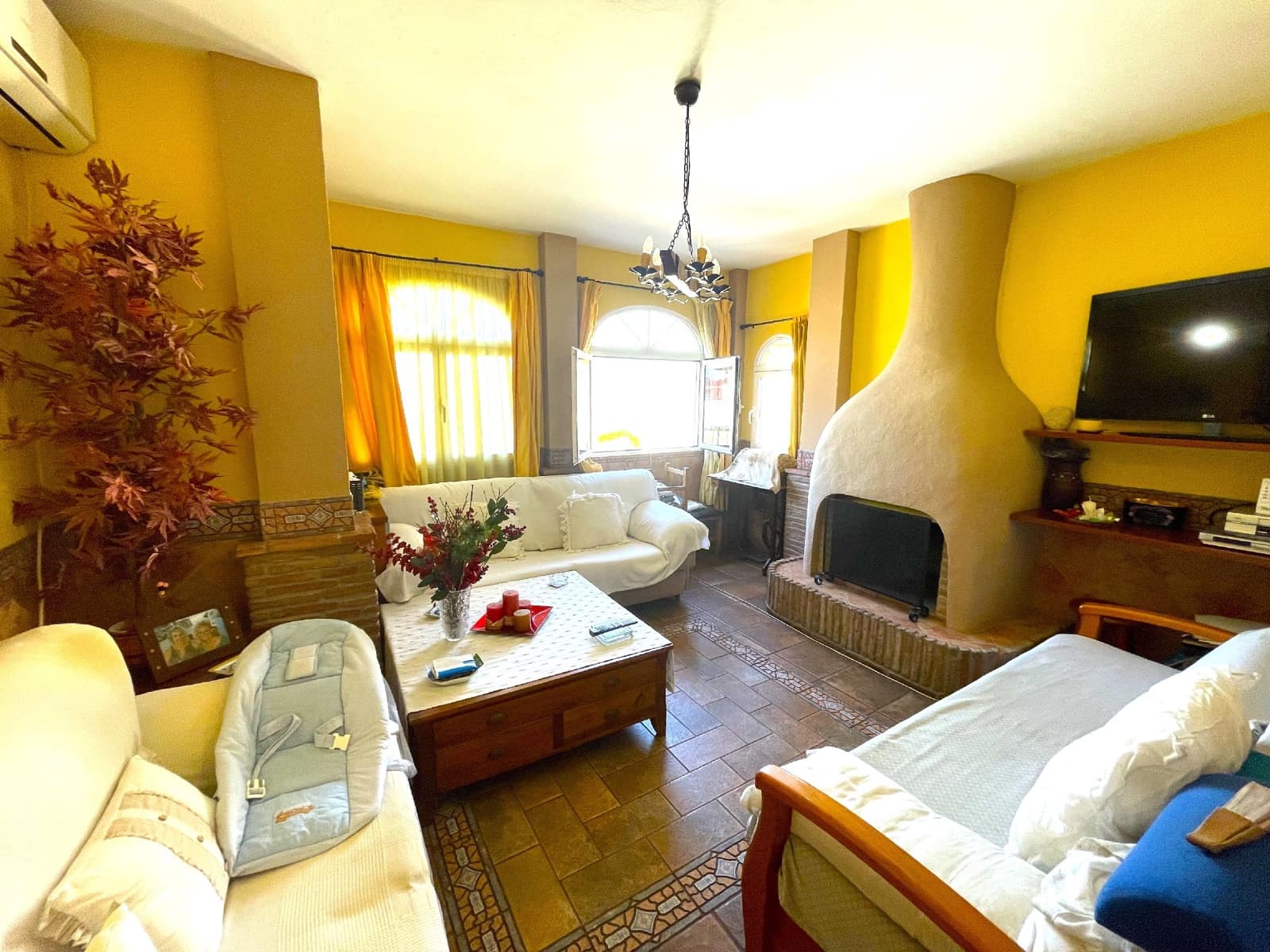 4 soveværelse Byhus til salg i Malaga by med garage - € 399.000 (Ref: 7841456)