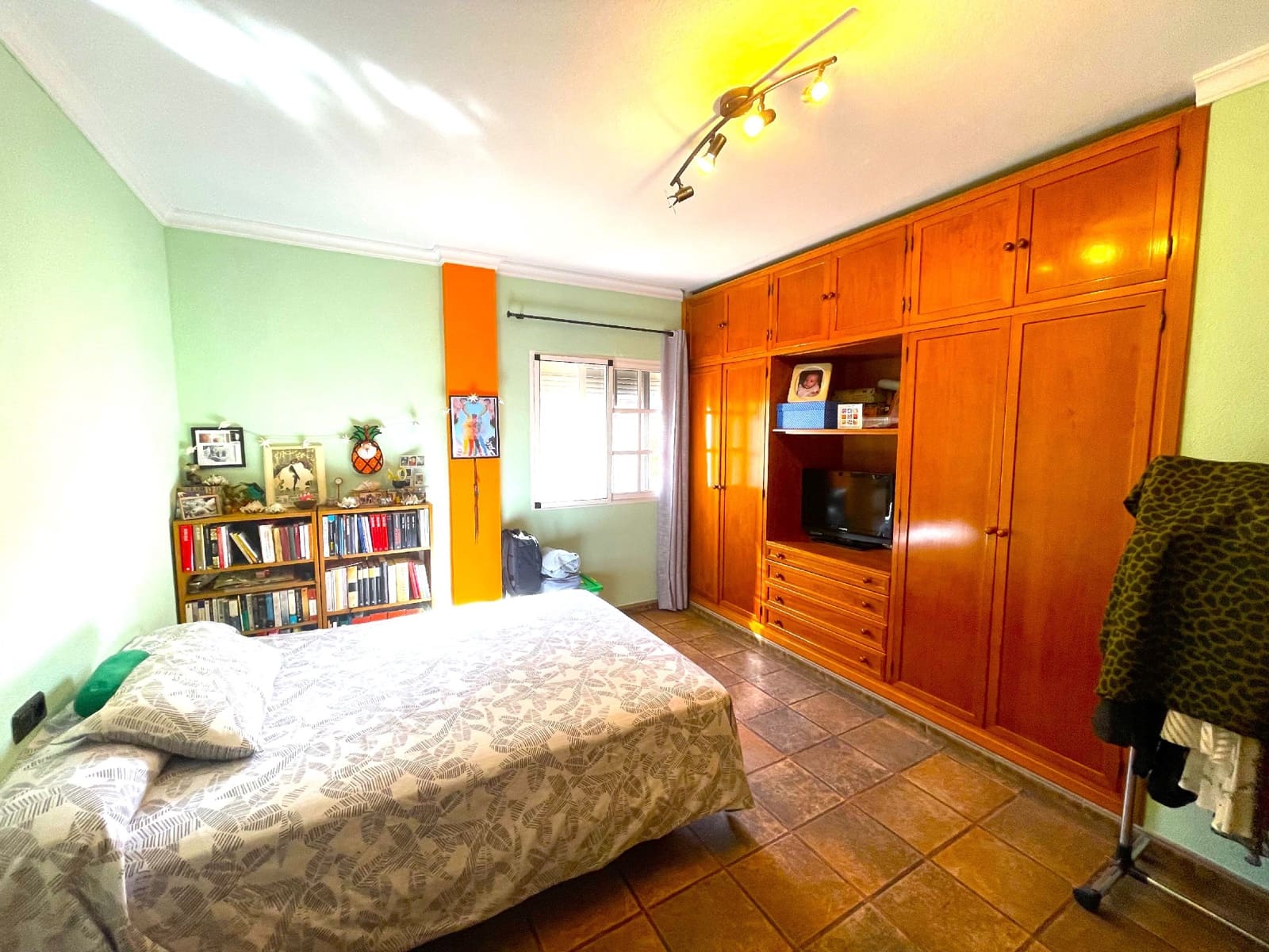 4 soveværelse Byhus til salg i Malaga by med garage - € 399.000 (Ref: 7841456)