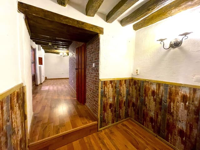 5 sypialnia Dom na sprzedaż w Cómpeta - 180 000 € (Ref: 7846558)